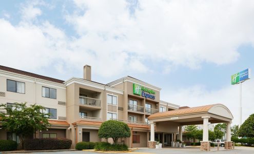 Holiday Inn Express Tifton, an IHG Hotel