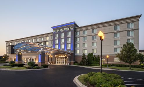 DoubleTree by Hilton Chicago Midway Airport
