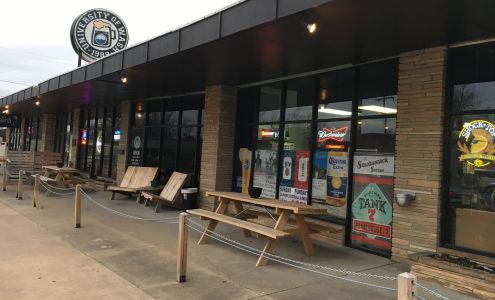 University of Wash Laundromat Arcade Bar
