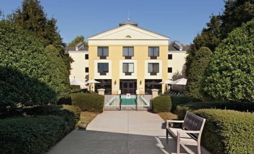 DoubleTree by Hilton Hotel Charlotte Airport