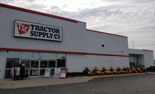Tractor Supply Delavan