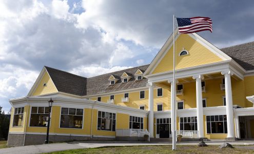 Lake Yellowstone Hotel & Cabins Yellowstone National Park