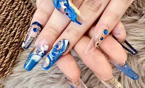 Sunny Nails and Spa