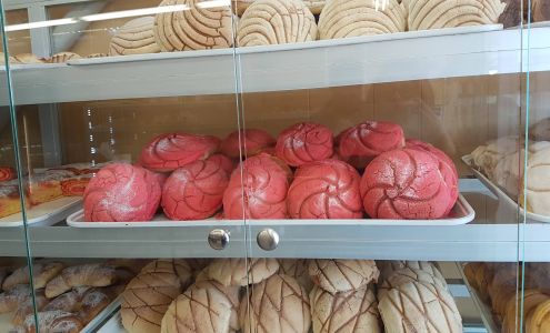 D'YiYis Beauty Salon