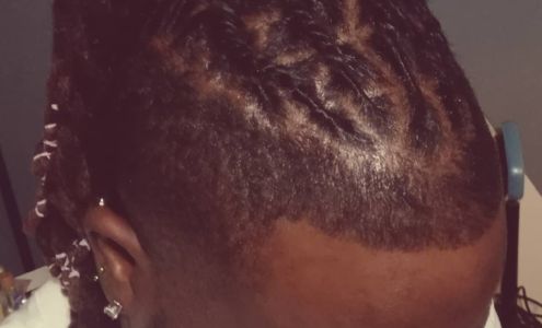 Unique Cuts Barber Shop 1502 Court St, Saginaw Michigan 48602