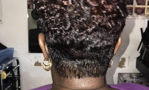 Hair & Now Unisex Salon