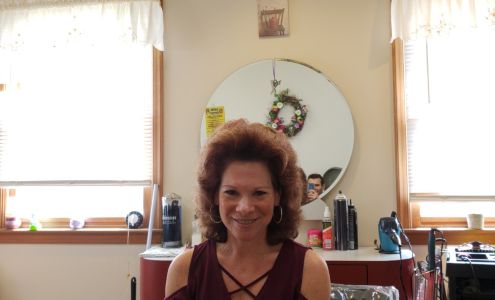 Wendy Lutz's Hair Style