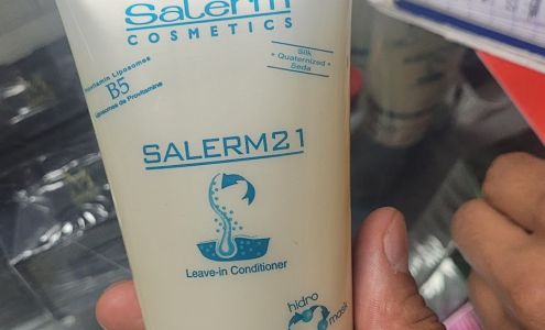 Nilas beauty salon & barber shop 1002 N Dallas Ave, Lancaster Texas 75146