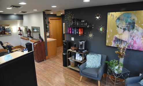 Red Door Studio Salon