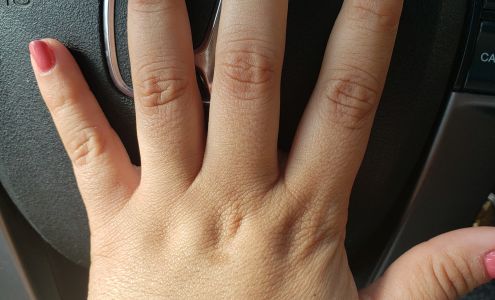 World Famous Hair & Nails