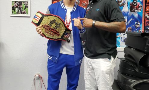 Omi's Barber Shop inc.