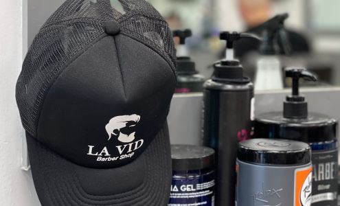 La Vid Barbershop and hair salón naranja