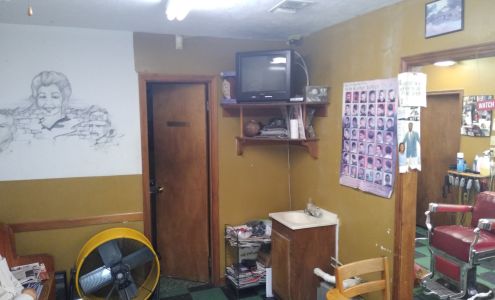 Cuttin Action 702 13th St, Lake Charles Louisiana 70601