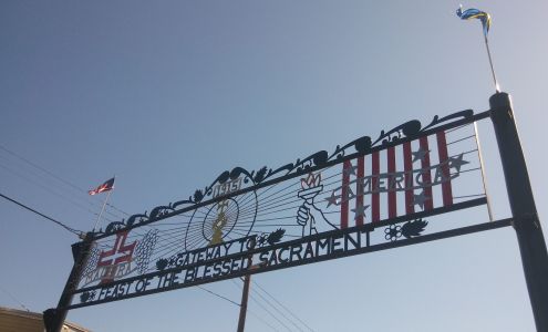 Cape Verdean Unisex Hair Stylist