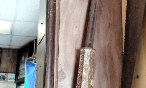 Aleman's Hairstyling