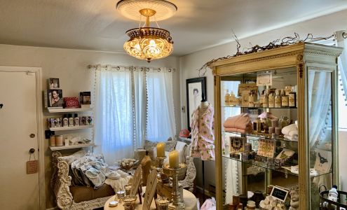 Luna 1581 Laurel St, San Carlos California 94070
