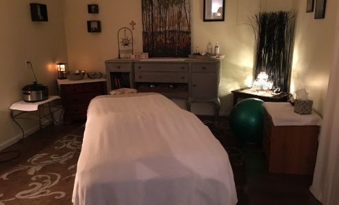 Hollie M. Tew, LMT — Moonstone Massage 17048 Scenic Hwy 98, Fairhope Alabama 36532
