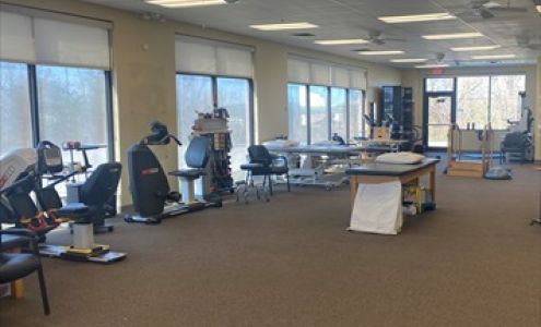 Select Physical Therapy - Olathe