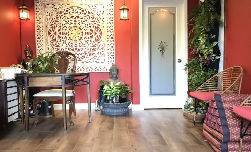 Chawee Thai Massage