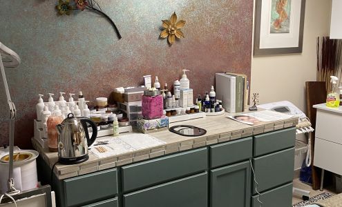 Beautiful Me LLC Grapevine Salons, 5700 S MoPac Expy Ste B220 Rm 238, Austin Texas 78749