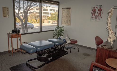 Ullman Chiropractic and Acupuncture