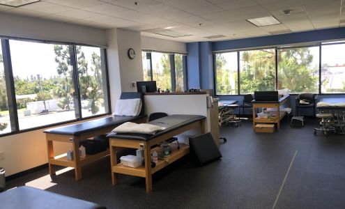 Select Physical Therapy - Long Beach - Airport Plaza