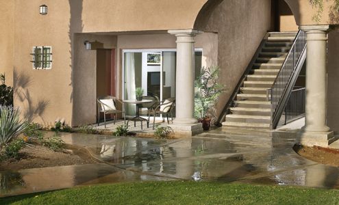 Villa Boutique Apartment Homes