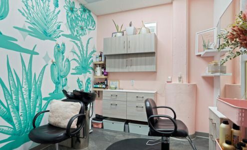 Sola Salon Studios
