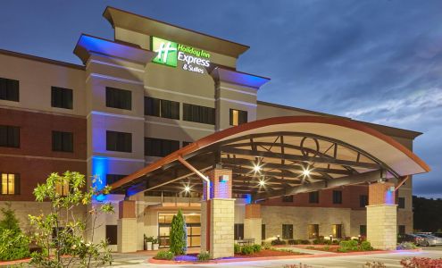 Holiday Inn Express & Suites Columbia Univ Area - Hwy 63, an IHG Hotel
