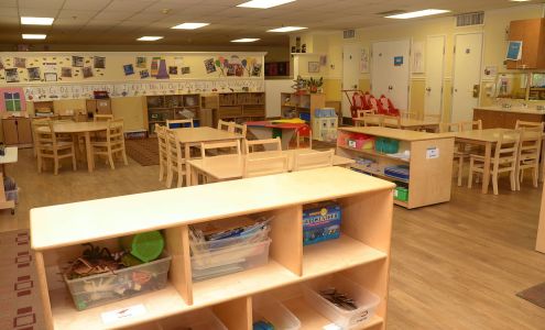 La Petite Academy on La Petite Place