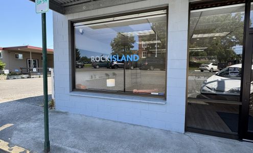 T-Mobile Authorized Retailer