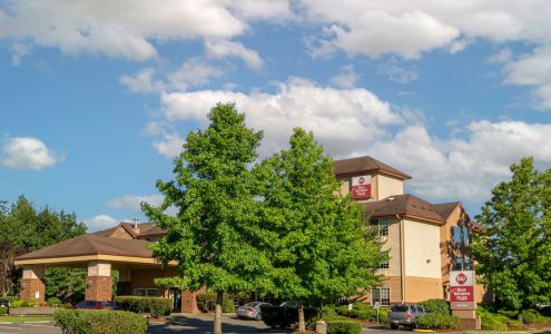 Best Western Plus Park Place Inn & Suites