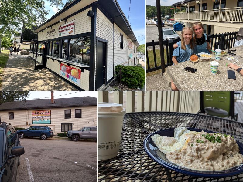 The Annex Bar,Coffee shop.