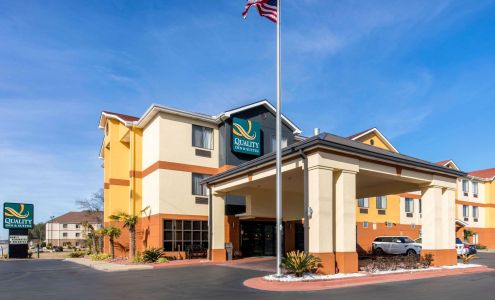 Quality Inn & Suites Montgomery East Carmichael Rd