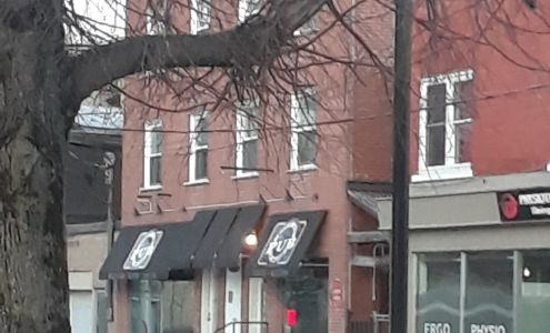 Pub Du Charme Acton Vale