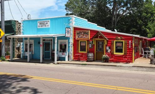 Caledonia Vintage and Gifts Caledonia