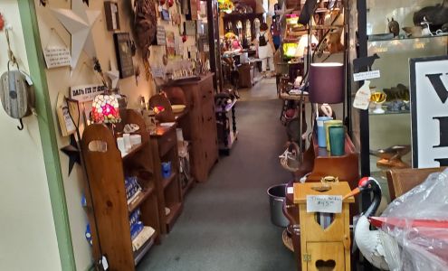 Robeson's Country General Store Deli and Antiques Gananoque