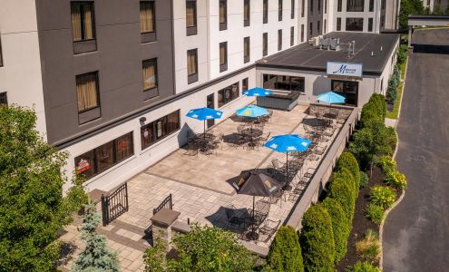 Holiday Inn & Suites Syracuse Airport