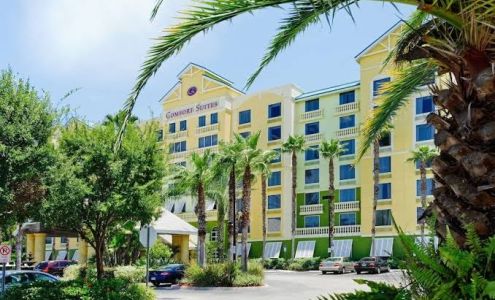 Comfort Suites Maingate East