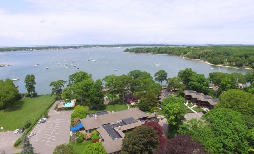 Dering Harbor Inn Shelter Island Heights