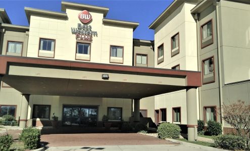 Best Western Plus Texoma Hotel & Suites