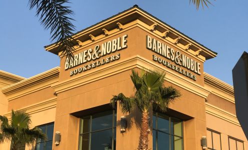 Barnes & Noble