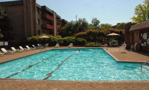 Americana Apartments