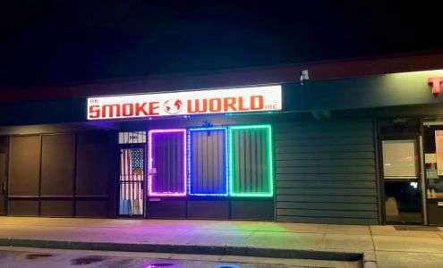 AK Smoke World