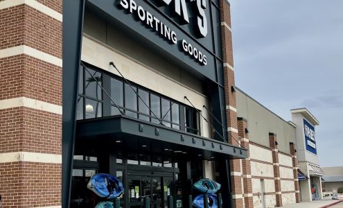 DICK'S Sporting Goods