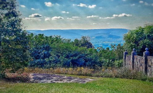 stonewood bluff and amphitheater