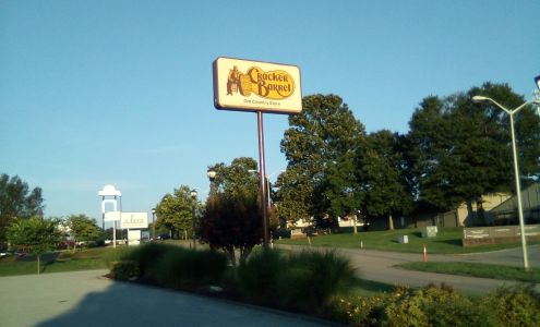 Sunglass Outfitters by Sunglass Hut