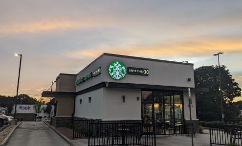 North Griffin Square