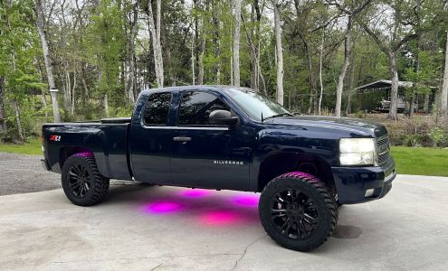 Lisa's Paint & Body Shop