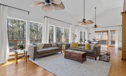 Mariia Comeau - Realtor® Keller Williams